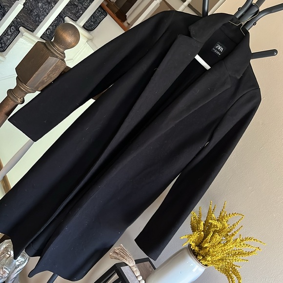 Elegant/Casual Coat - Picture 2 of 9